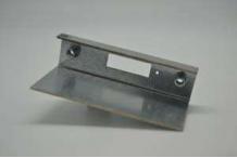 Soporte alojamiento bisagra izquierdo